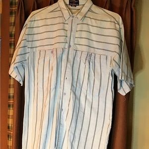 NWOT Designer Brand Casual Short Sleeve Shirt in Medium